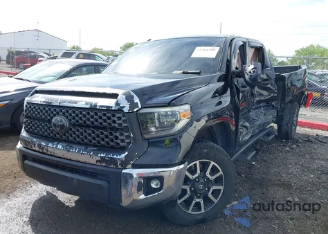 2018 Toyota Tundra Sr5 5.7L V8 z USA, uszkodzony, nr VIN 5TFDW5F15JX766487